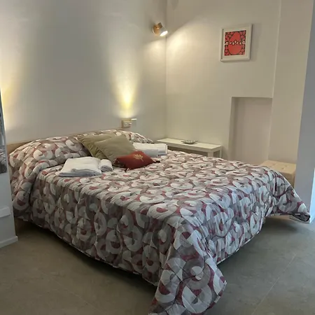 Trecento7flat * Rome